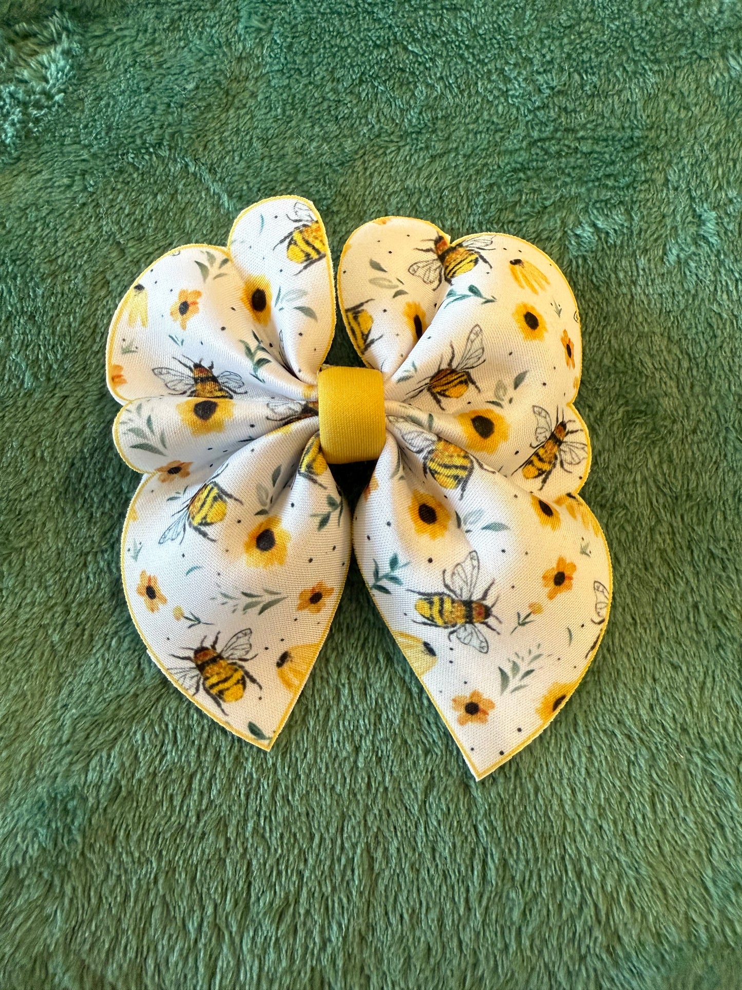 Bee bow