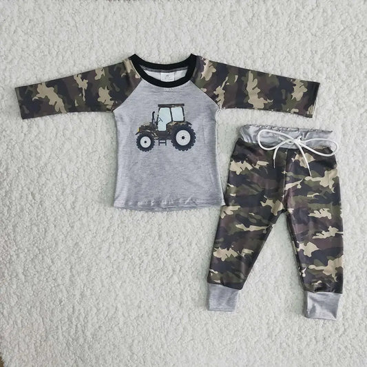 Camo tractor set