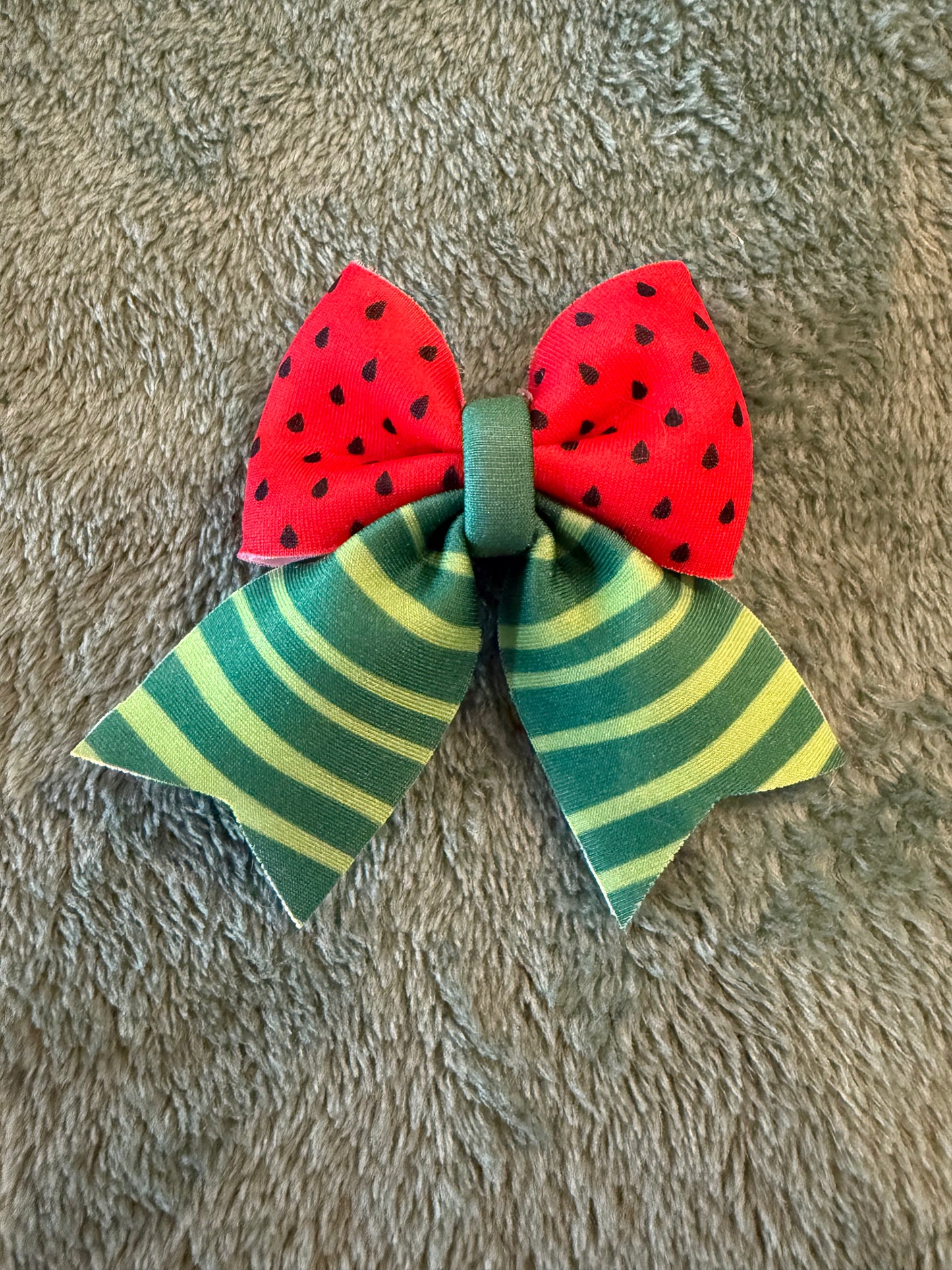 Watermelon bow
